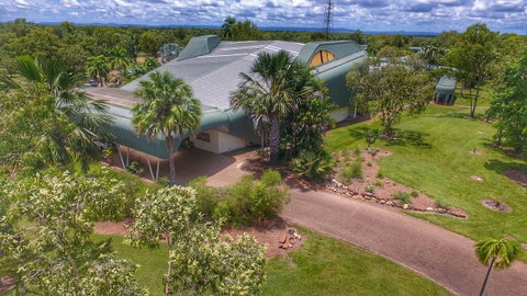 Mercure Kakadu Crocodile - Australian Directory 6