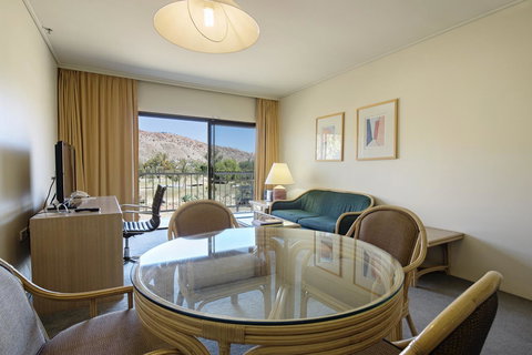 DoubleTree By Hilton Alice Springs - Australian Directory 28