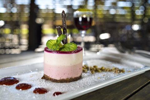 DoubleTree By Hilton Alice Springs - Australian Directory 16