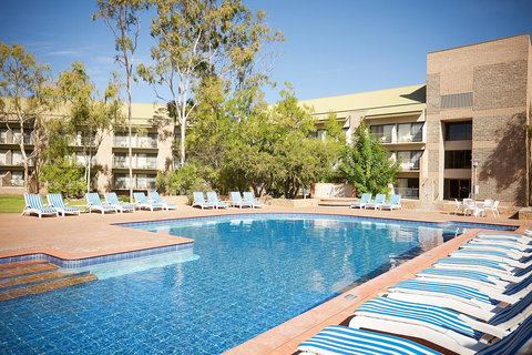 DoubleTree By Hilton Alice Springs - Australian Directory 40
