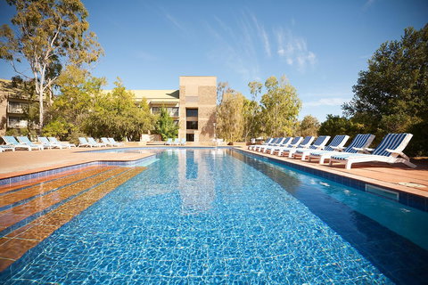 DoubleTree By Hilton Alice Springs - Australian Directory 6