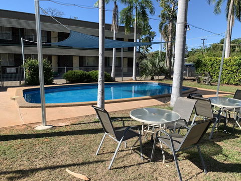 Pine Tree Motel - Australian Directory 1