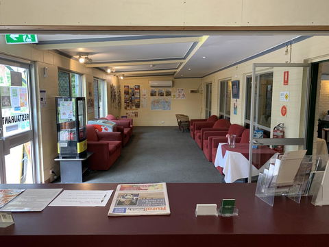Pine Tree Motel - Australian Directory 36
