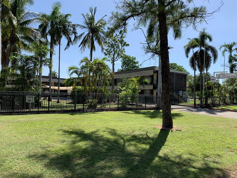 Pine Tree Motel - Australian Directory 3