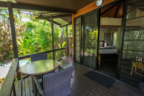 Palms City Resort - Australian Directory 31