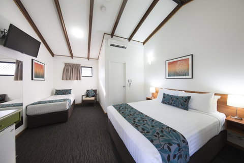Palms City Resort - Australian Directory 43