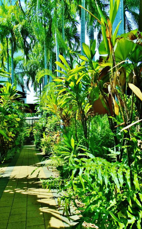 Palms City Resort - Australian Directory 14