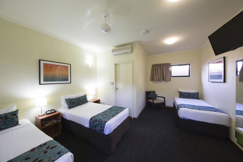 Palms City Resort - Australian Directory 41