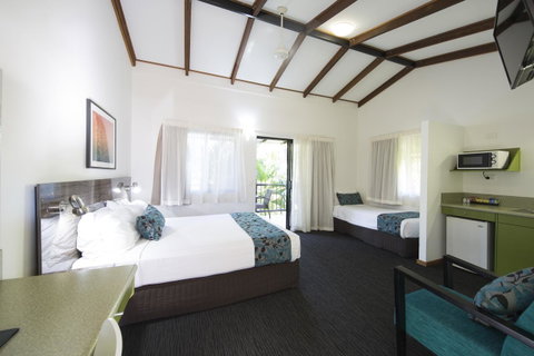 Palms City Resort - Australian Directory 5