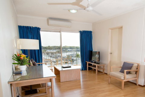 Cullen Bay Resorts - Australian Directory 2
