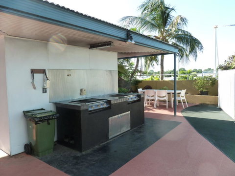 Cullen Bay Resorts - Australian Directory 19