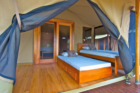 Wildman Wilderness Lodge - Australian Directory 8