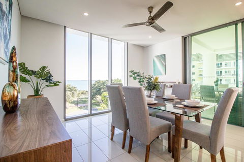 ZEN BY THE WATER - Esplanade Darwin Retreat - Australian Directory 25