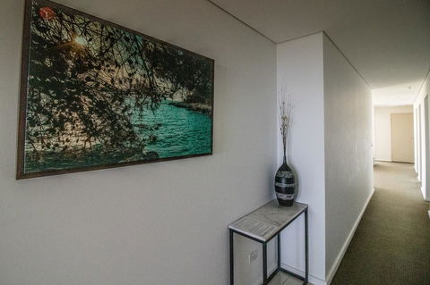 ZEN BY THE WATER - Esplanade Darwin Retreat - Australian Directory 37