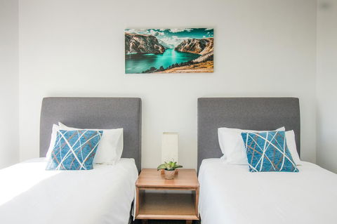 ZEN BY THE WATER - Esplanade Darwin Retreat - Australian Directory 17