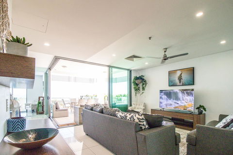 ZEN BY THE WATER - Esplanade Darwin Retreat - Australian Directory 42