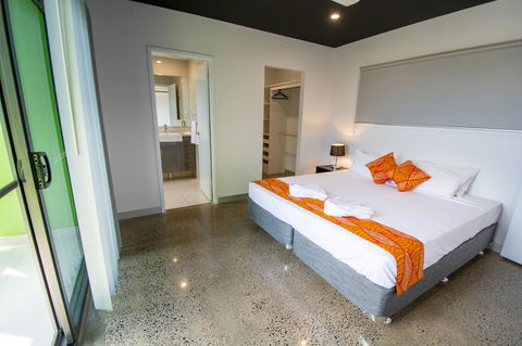 Magnum Serviced Apartments - Australian Directory 33