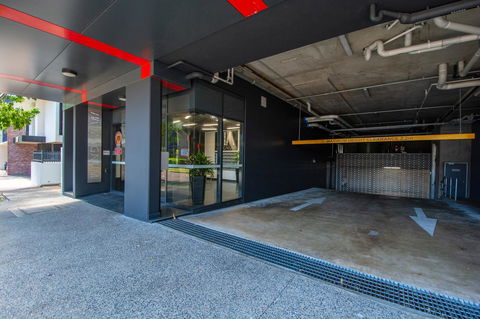 Magnum Serviced Apartments - Australian Directory 16