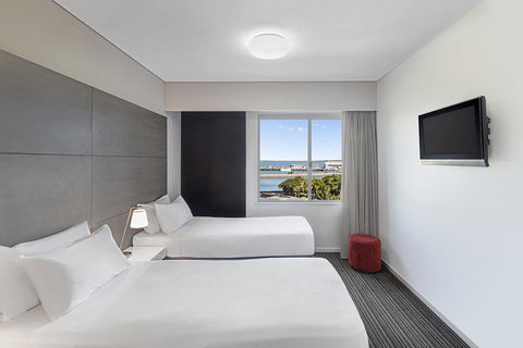 Adina Apartment Hotel Darwin Waterfront - Australian Directory 3