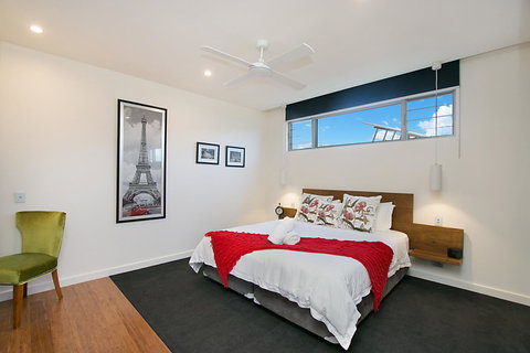 Salt Village Retreat - Australian Directory 12