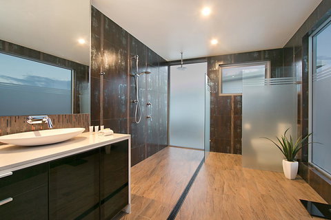 Salt Village Retreat - Australian Directory 14