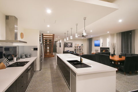 Salt Village Retreat - Australian Directory 3