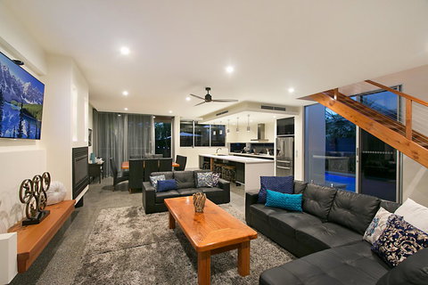 Salt Village Retreat - Australian Directory 2