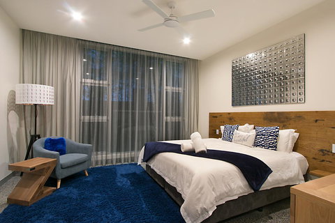 Salt Village Retreat - Australian Directory 8