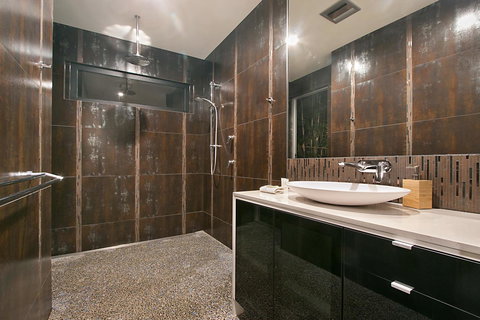 Salt Village Retreat - Australian Directory 7