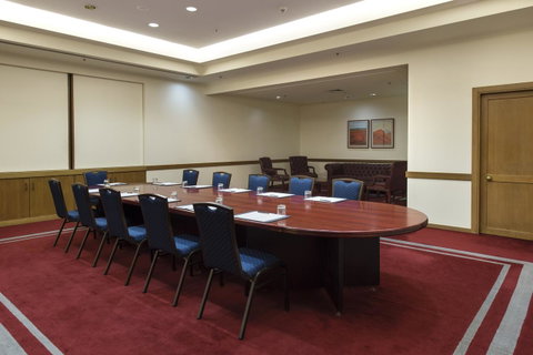 Hilton Darwin - Australian Directory 40