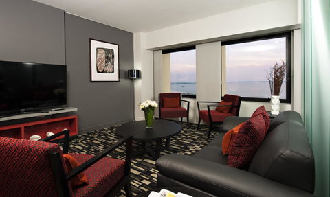 Hilton Darwin - Australian Directory 11