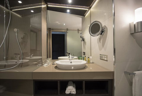 Hilton Darwin - Australian Directory 24