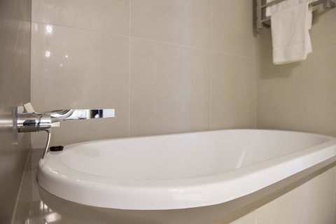Hilton Darwin - Australian Directory 43