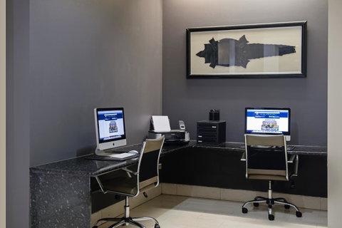 Hilton Darwin - Australian Directory 19
