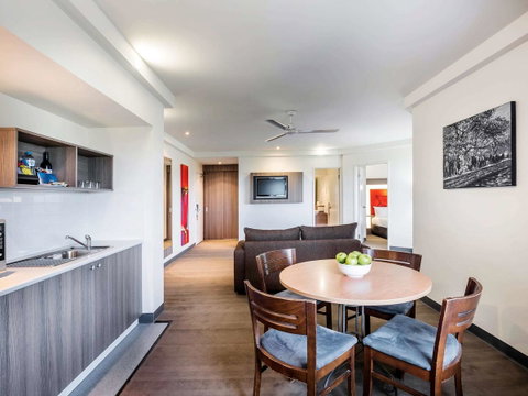 Novotel Darwin CBD - Australian Directory 30