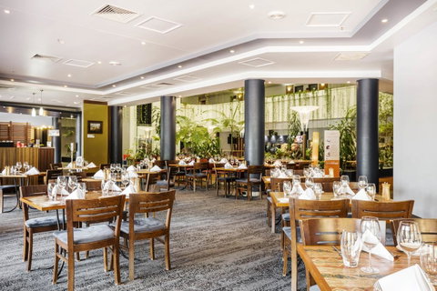 Novotel Darwin CBD - Australian Directory 17