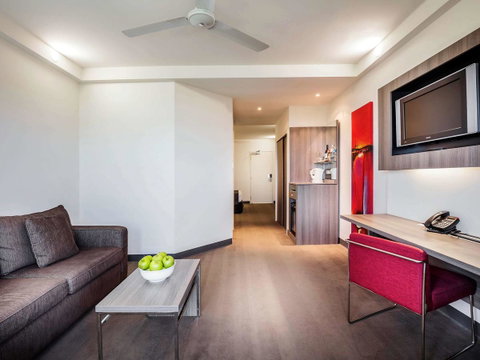 Novotel Darwin CBD - Australian Directory 29