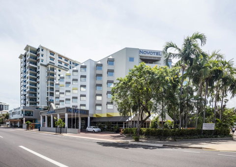 Novotel Darwin CBD - Australian Directory 13