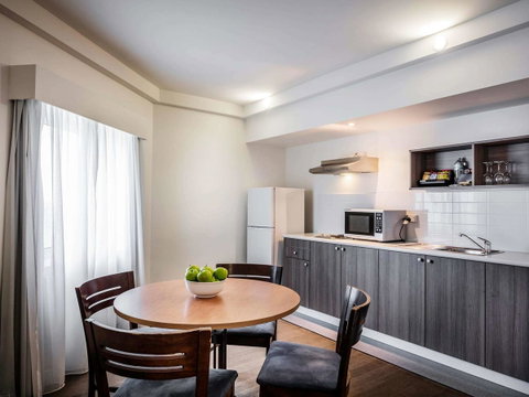 Novotel Darwin CBD - Australian Directory 32