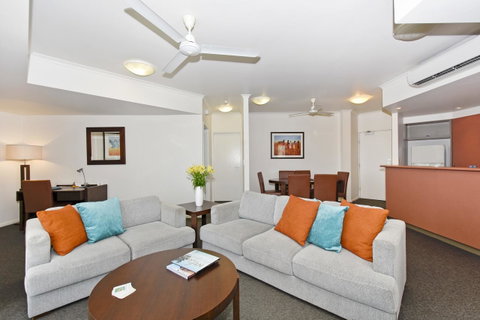 Metro Advance Apartments & Hotel - Australian Directory 18