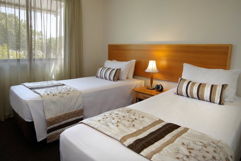 Metro Advance Apartments & Hotel - Australian Directory 9