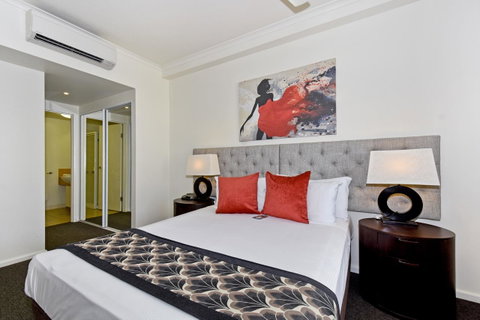 Metro Advance Apartments & Hotel - Australian Directory 13