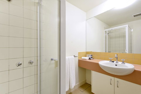 Metro Advance Apartments & Hotel - Australian Directory 10