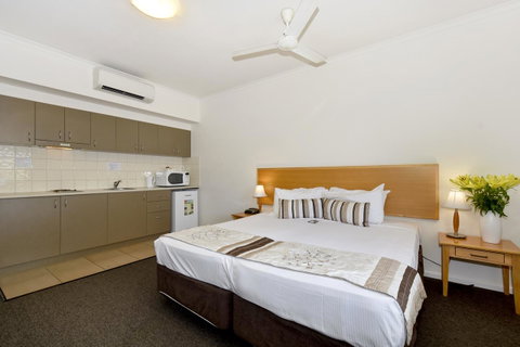 Metro Advance Apartments & Hotel - Australian Directory 15