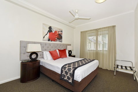 Metro Advance Apartments & Hotel - Australian Directory 12
