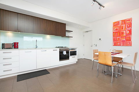 Darwin Waterfront Luxury Suites - Australian Directory 4