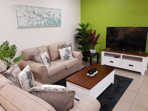 Darwin-Ocean Views, Tropical Getaway, Pool & Aircon - Australian Directory 3