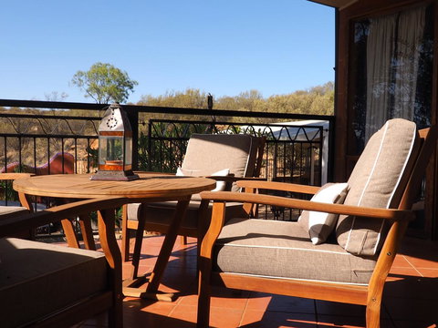 Wilmots On Dixon - Australian Directory 14