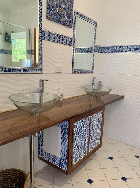 Wilmots On Dixon - Australian Directory 9