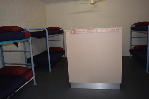 Frogs-Hollow Backpackers - Australian Directory 8